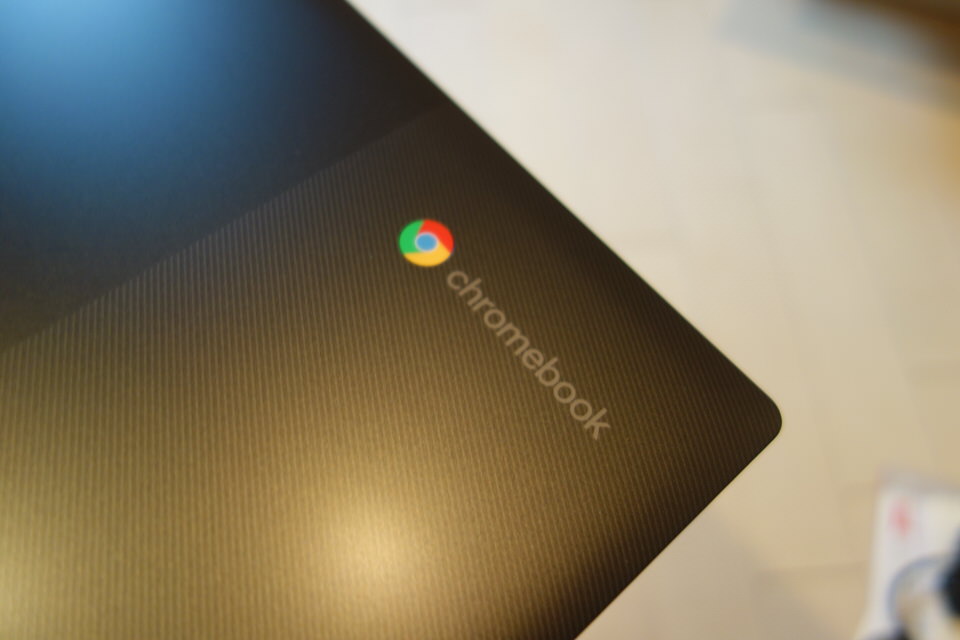IdeaPad Slim 350i Chromebookは低価格のWindows10PCよりもサクサク動く。