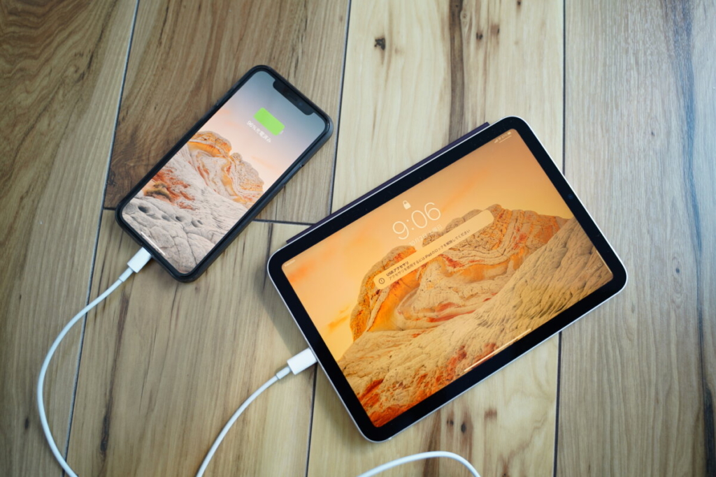新型iPad miniはiPhoneなどのスマホへの給電も可能になりモバイルバッテリーとしても使える